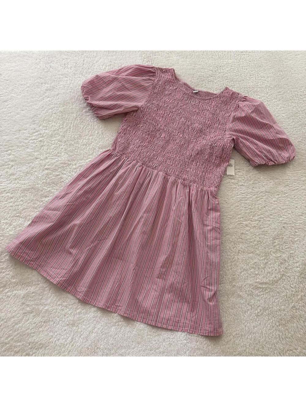 Large Women’s Smocked Puff Sleeve Pinstripe Dress